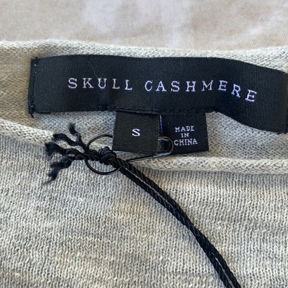 SKULL CASHMERE
Scoop Neck Sweater - Picture 9 of 10